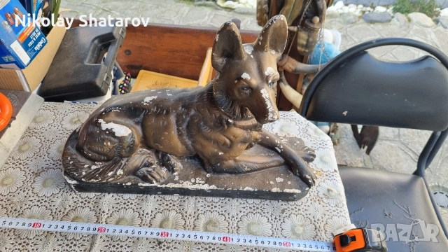 Голяма скулптура. фигура на 