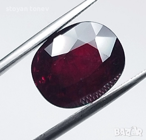 Класен тъмно червен естествен рубин с рядък 5.24кт.! Сертифициран! Нов!, снимка 9 - Други - 47476987