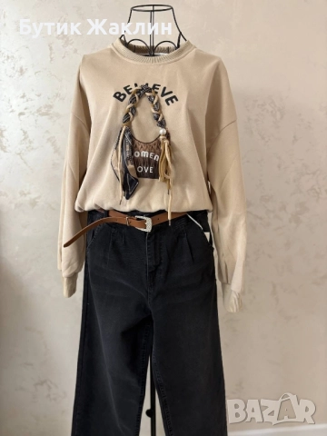 Дамска блуза с 3Д елемент , снимка 2 - Блузи с дълъг ръкав и пуловери - 52461658