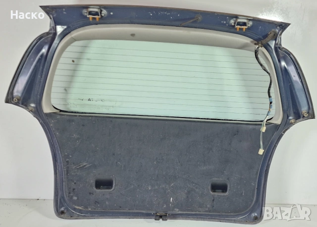 Заден Капак Врата Багажник Задно Стъкло Toyota Corolla Verso Тойота Корола Версо 2000г-2004г, снимка 2 - Части - 53840910