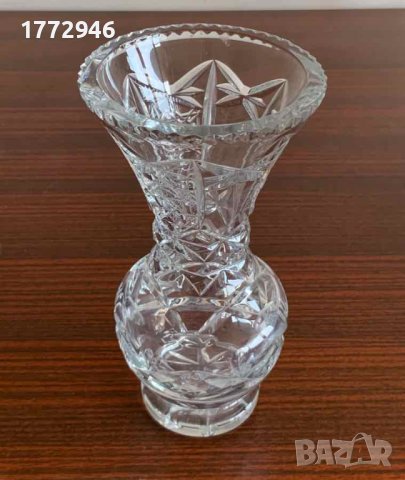 Кристална ваза, гравирана, снимка 1 - Вази - 41386780