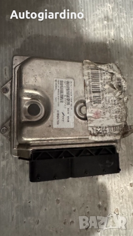 Компютър за двигател / ECU / Моторен компютър за Lancia Delta - 51896765