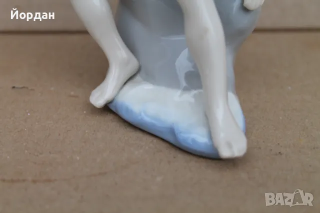 Немска порцеланова фигурка DDR ''Момче с лодка'', снимка 5 - Колекции - 47957518