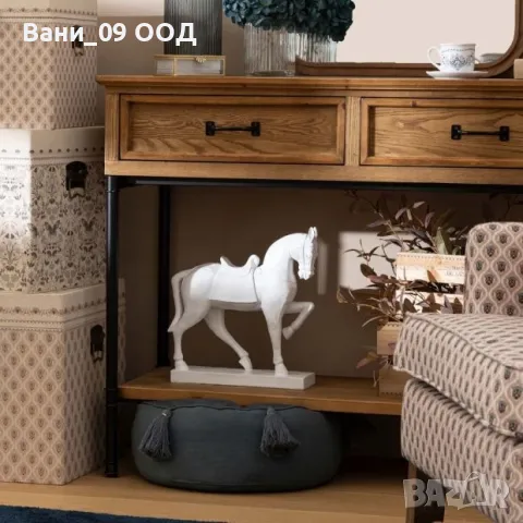 Бяла статуетка "Кон", снимка 2 - Статуетки - 48506068