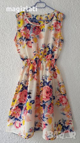 Нова дамска рокля размер С-М