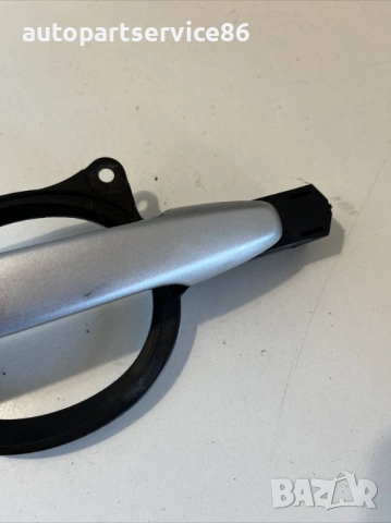 Задна лява външна дръжка на врата сребриста за Peugeot 4007 2.2 HDI (2009), снимка 2 - Части - 53646390