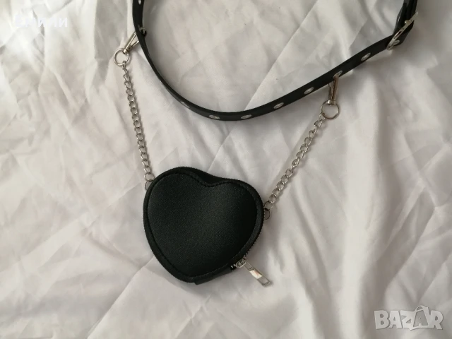 Комплект дамски кожен колан и чантичка сърце , снимка 12 - Колани - 51075547