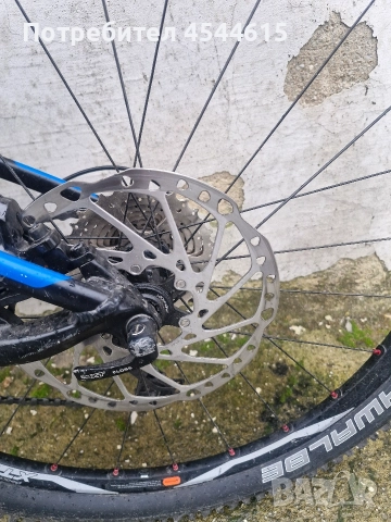 Планински велосипед GIANT 27.5, снимка 4 - Велосипеди - 52709878