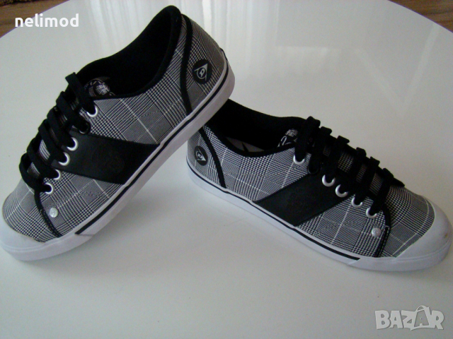 DUNLOP оригинал 100 % Разпродажба намалени на 45.00 лв  size UK 8  42 номер, снимка 3 - Кецове - 36189356