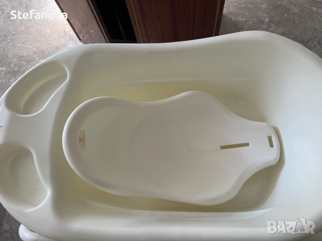 детско корито на стойка с подарък, снимка 2 - За банята - 51918094