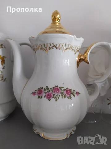 Немски, красив сервиз "Златна дантела с рози", снимка 6 - Сервизи - 56087433