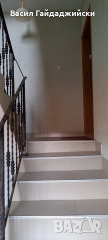 Продавам 2 етажа от къща,гараж със канал и изба, двор и навес , снимка 3 - Етаж от къща - 52918381