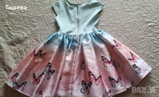 Прекрасна рокля за момиче  H&M, снимка 2 - Детски рокли и поли - 52195341