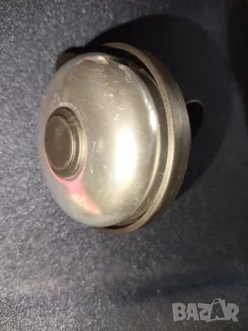 Звънец за велосипед,метал и пластмаса