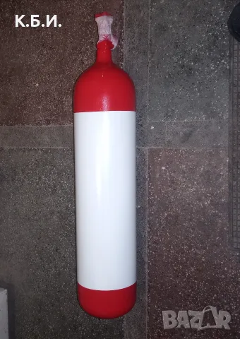 Продавам - 1 брой метална бутилка - 7L - 8кг. тара и на - 200 BAR - АТМОСФЕРИ работно налягане