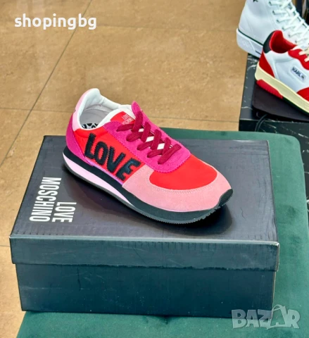 Розови маратонки Moschino 225 лв., снимка 1