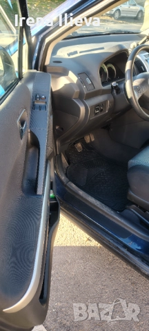 Продавам Toyota Corolla verso, снимка 10 - Автомобили и джипове - 52433793