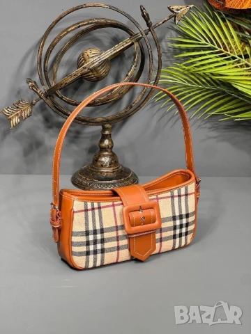 чанти BURBERRY Check Sling Bag, снимка 2 - Чанти - 50673011