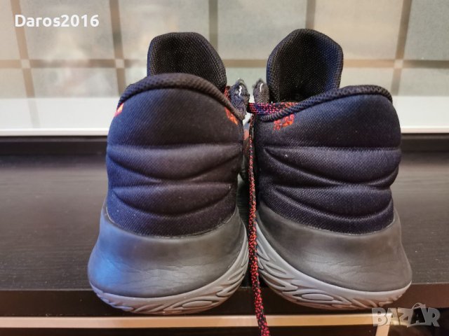 Кецове Nike Kyrie Flitrap trap V 41 номер , снимка 7 - Кецове - 41730424