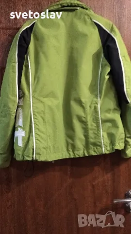 Детско яке , снимка 2 - Детски якета и елеци - 47916507
