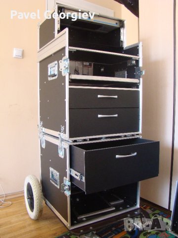 Звукова количка за филмови и телевизионни продукции - 2 х твърди кейса, снимка 2 - Куфари с инструменти - 42523344