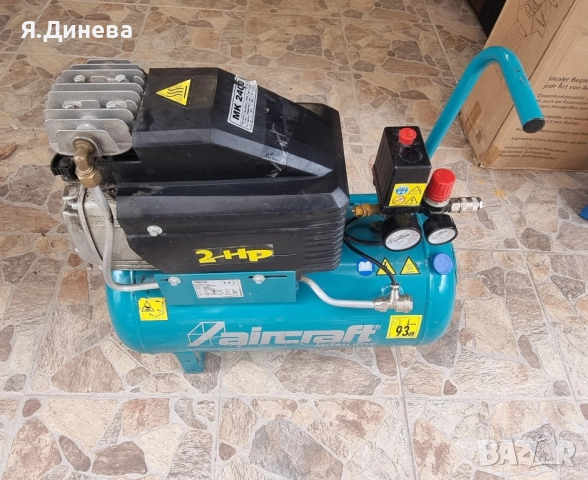 Бутален компресор Aircraft 241/24E, снимка 2 - Други машини и части - 52253986