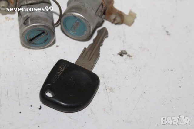 Патрон ляв десен с ключ Деу Матиз 0.8i Daewoo Matiz, снимка 3 - Части - 51222097