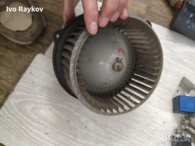 Вентилатор моторче перка парно за  Ауди , Audi A6 S6 RS6 ,AUDI A4 4B1820021B 