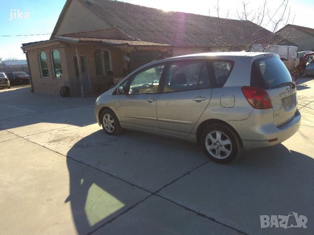 Toyota Corolla verso 2.0D-4D 116кс 2003г   на  ЧАСТИ, снимка 8 - Автомобили и джипове - 35778491