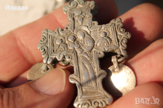 Възрожденски сребърен кръст, снимка 4 - Антикварни и старинни предмети - 53596812