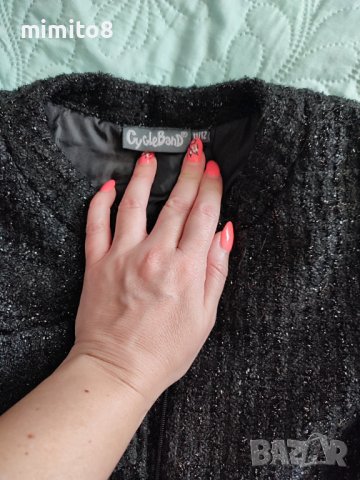 Черно сако/яке, снимка 2 - Детски якета и елеци - 41123607