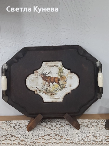 Ръчно изработен дървен поднос 