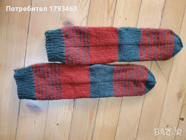 Ръчно плетени мъжки чорапи от вълна, размер 44, снимка 11 - Мъжки чорапи - 51497922