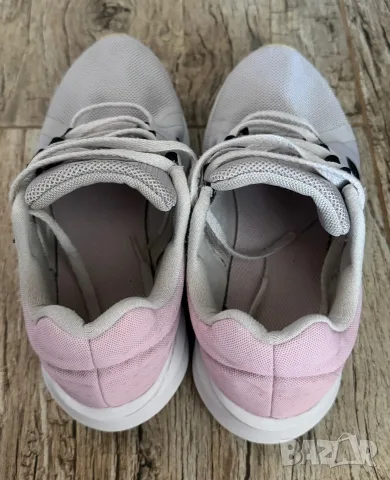 NIKE Дамски маратонки-номер 38, снимка 3 - Маратонки - 55735253