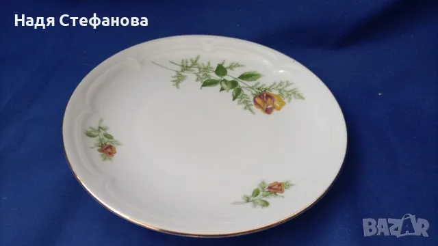 6 десертни порцеланови чинии ГДР KAHLA, снимка 4 - Чинии - 47529719