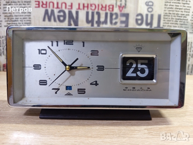 Стар китайски настолен часовник