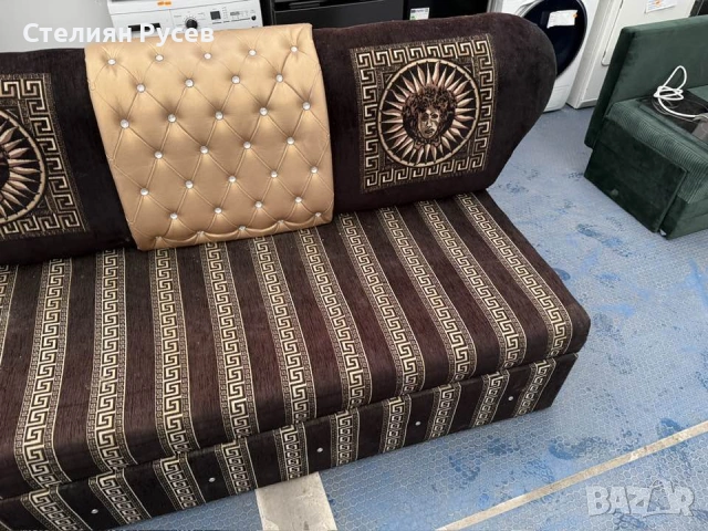 130122 версаче versace ъглов холов разтегателен диван 280/260 см -цена 170 евро или 332,49лв смр - е, снимка 6 - Дивани и мека мебел - 53096791