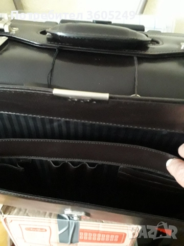 кожена чанта, снимка 2 - Чанти - 52040816