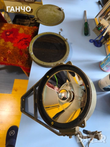 голям боен фар от танк, снимка 3 - Антикварни и старинни предмети - 53829114