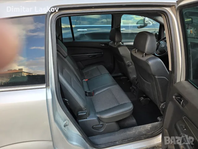 Опел Зафира1.9 Автомат, снимка 10 - Автомобили и джипове - 56242637