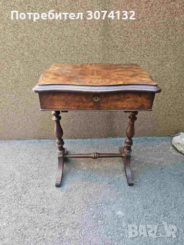 Ретро тоалетка с интарзия