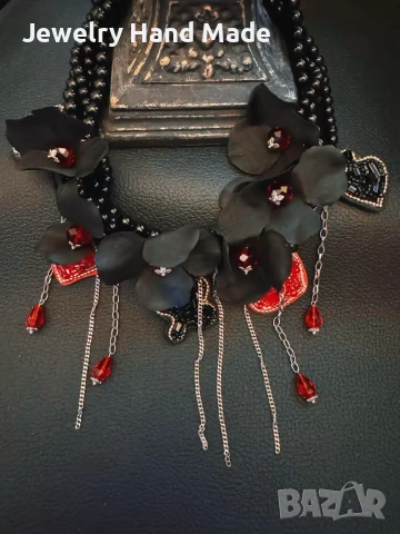 Прелестно колие "Печеливша карта", снимка 3 - Колиета, медальони, синджири - 53501849