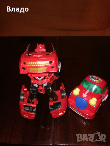 Трансформиращ се робот кола +подарък , снимка 6 - Коли, камиони, мотори, писти - 36200641