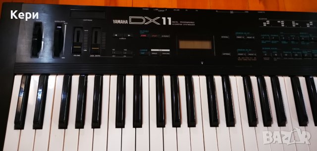 Yamaha DX11 Идеална! , снимка 1 - Синтезатори - 40267592