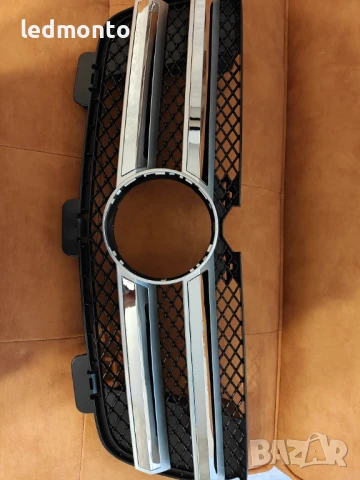 Предна Горна Решетка за Mercedes GL-Class X164 (2007–2012) – 1648802785, снимка 3 - Части - 51137301