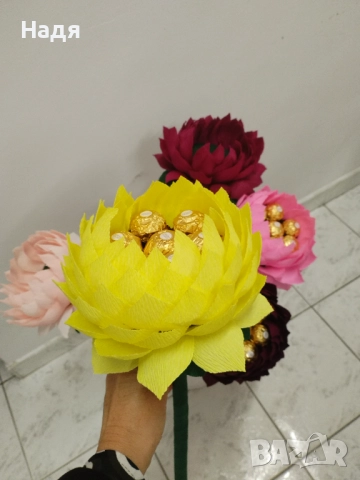 Цветя с бонбони за подарък, снимка 6 - Романтични подаръци - 52153441