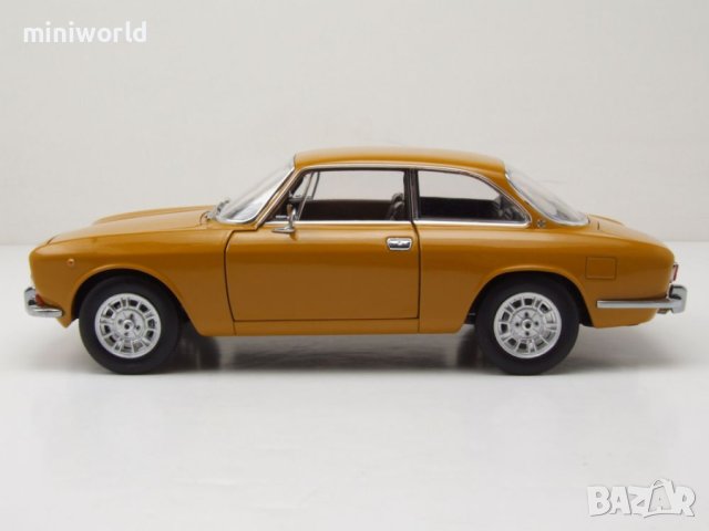 Alfa Romeo 1750 GTV 1970 - мащаб 1:18 на Norev моделът е нов в кутия, снимка 3 - Колекции - 41951119