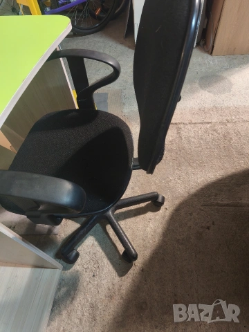 стол с компютърно бюро , снимка 4 - Бюра - 53807303