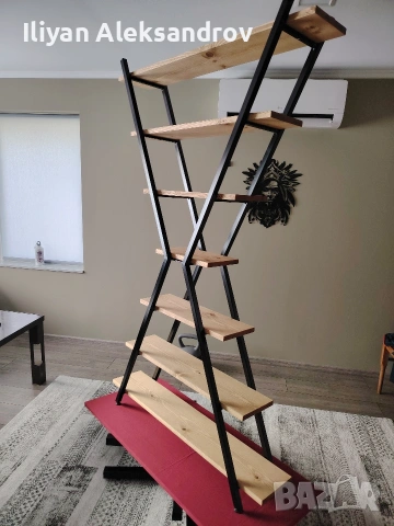 Х-образна етажерка