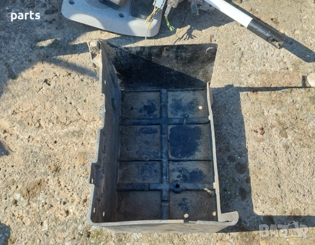 Стойка Акумулатор Пежо Партнер - Ситроен Берлинго, снимка 4 - Части - 52371566